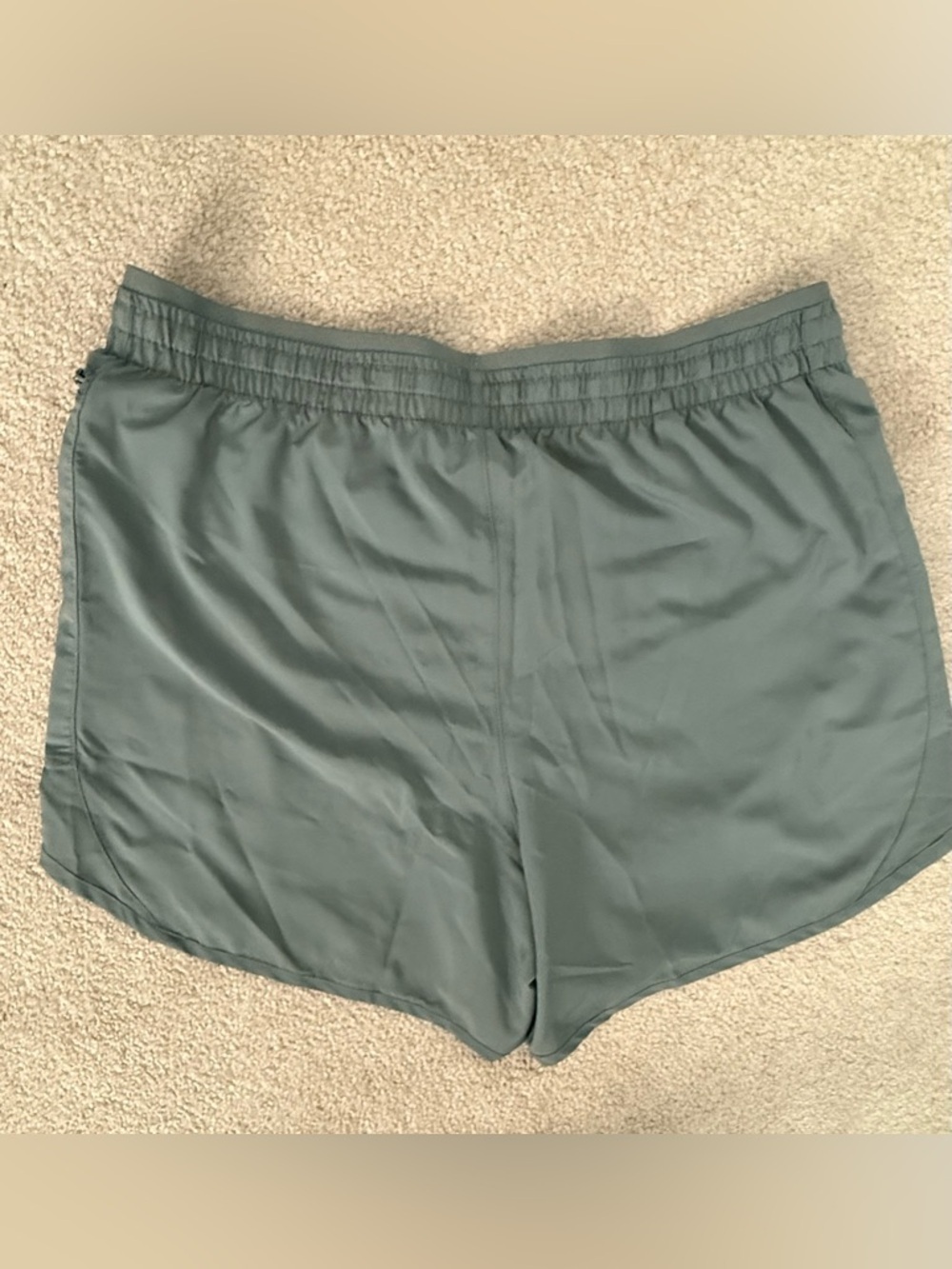 Nike Dri-FIT gray running shorts - Picture 2 of 3